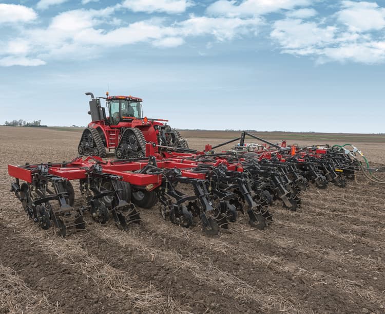 Case IH Nutri-Tiller 955 Strip-till Applicator Delivers One-pass Seedbed Efficiency