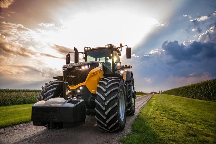 AGCO’s Challenger 1000 Series Tractors Debut at Farm Progress Show