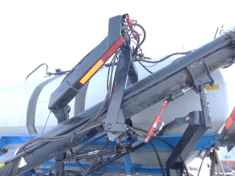 Air Seeder Auger Hydra System Lightens the Load of Heavy Augers