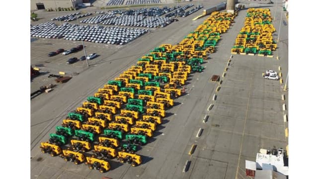 JCB Receives Record-breaking U.S. Ag and Construction Equipment Shipment