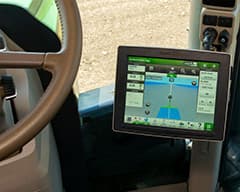 John Deere Generation 4 CommandCenter™ Displays now compatible with Ag Leader SMS™ software